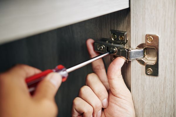Cabinet Hinge Installation in Decatur